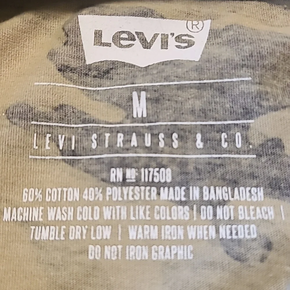 Levi's Green & Tan Camouflage Hooded Shirt - Men's Medium